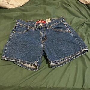 JORTS LEVIS